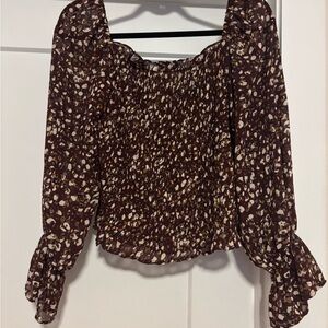 She + Sky Brown and White Puff Sleeve Blouse